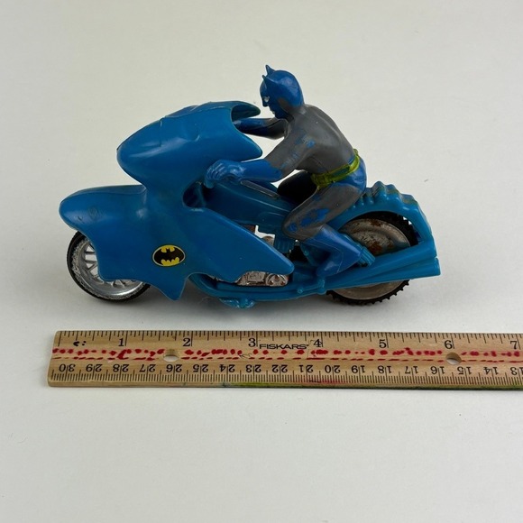 Vintage 1974 Batman Stunt Cycle Gyro Action Ahi Azrak Hamway Blue Hong Kong DC - Picture 9 of 10